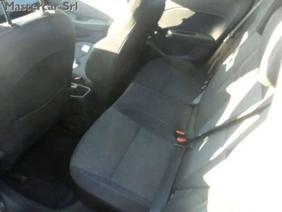 Renault Clio 1.0 tce Techno 90cv (6)