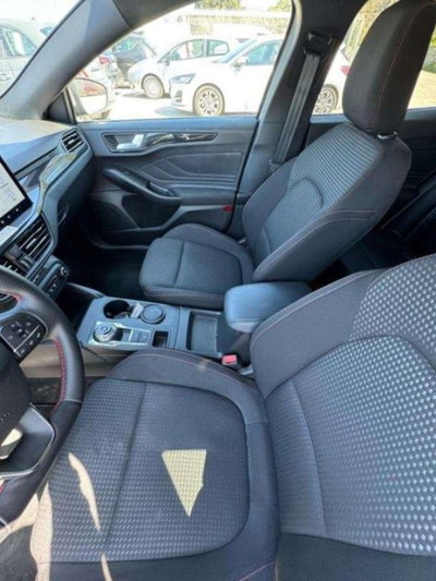 Ford Focus 1.5 ecoblue ST-Line X 115cv auto (8)