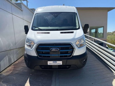 Ford E-Transit Furgone 350 Batteria 68kWh 269CV PL-SL-TA Furgone Trend usato