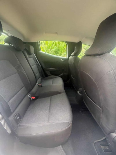 Renault Clio Full Hybrid E-Tech 145 CV 5 porte Equilibre (4)