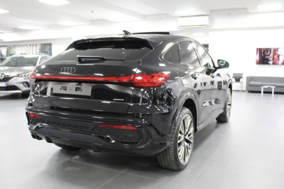 Audi Q5 Sportback Sportback 40 2.0 tdi mhev 12V quattro s-tronic (11)