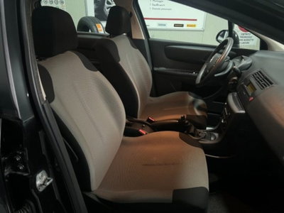 Citroen C4 1.4 Classique (16)
