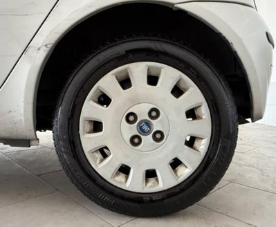 Fiat Punto Classic 1.2 5 porte Dynamic (8)