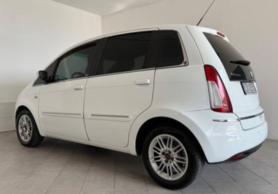Lancia Musa 1.4 16V Oro (5)