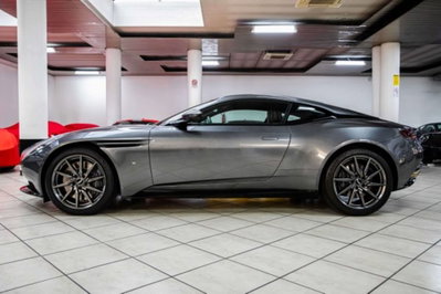 Aston Martin DB11 DB11 V12 AMR Coupé (4)