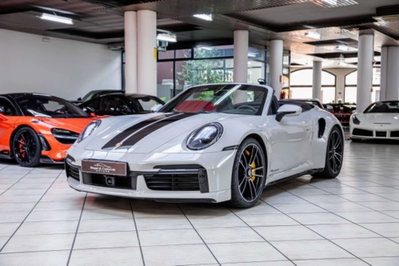 Porsche 911 Cabrio Cabrio 3.7 Turbo S auto (3)