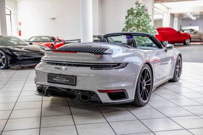 Porsche 911 Cabrio Cabrio 3.7 Turbo S auto (7)