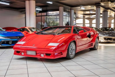 Lamborghini Countach 25° (3)