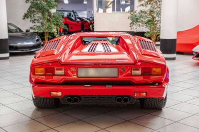 Lamborghini Countach 25° (6)