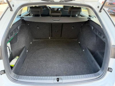 Skoda Octavia Station Wagon 2.0 TDI EVO SCR DSG Wagon Executive (13)