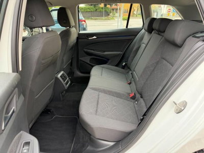 Volkswagen Golf Variant 2.0 TDI SCR DSG Life (11)