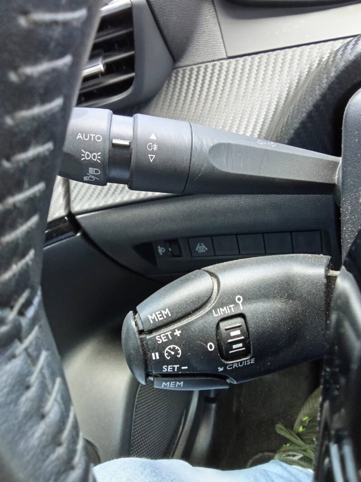 Peugeot 2008 PureTech 130 S&S Allure Pack (17)