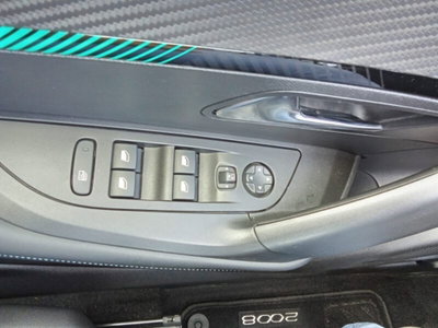 Peugeot 2008 PureTech 130 S&S Allure Pack (18)
