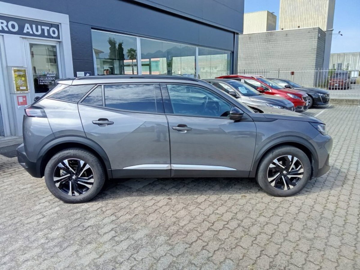 Peugeot 2008 PureTech 130 S&S Allure Pack (2)