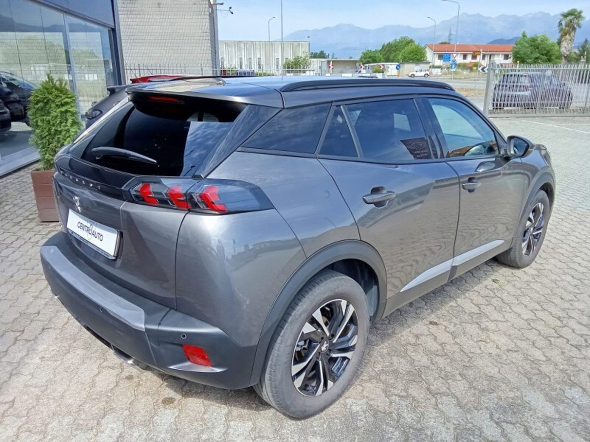 Peugeot 2008 PureTech 130 S&S Allure Pack (3)