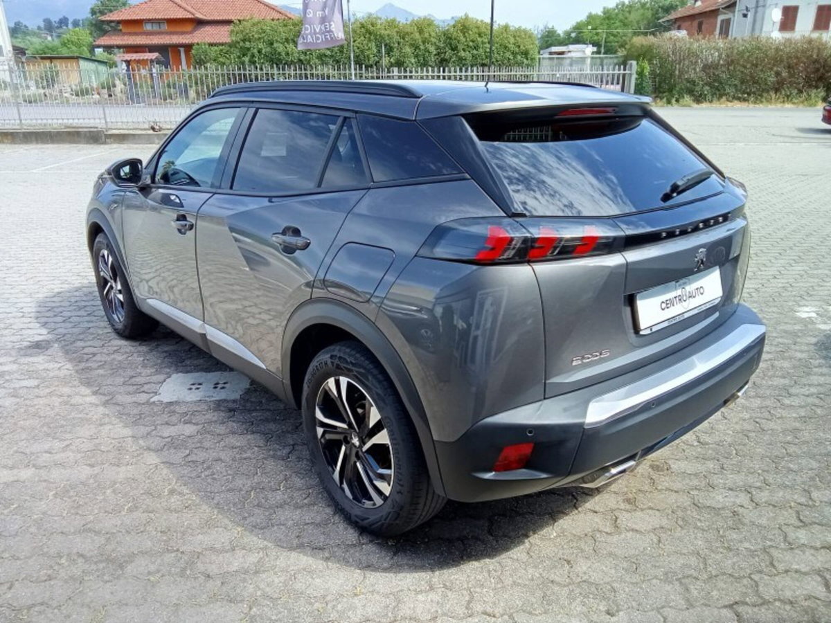 Peugeot 2008 PureTech 130 S&S Allure Pack (5)