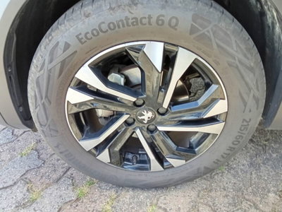 Peugeot 2008 PureTech 130 S&S Allure Pack (9)