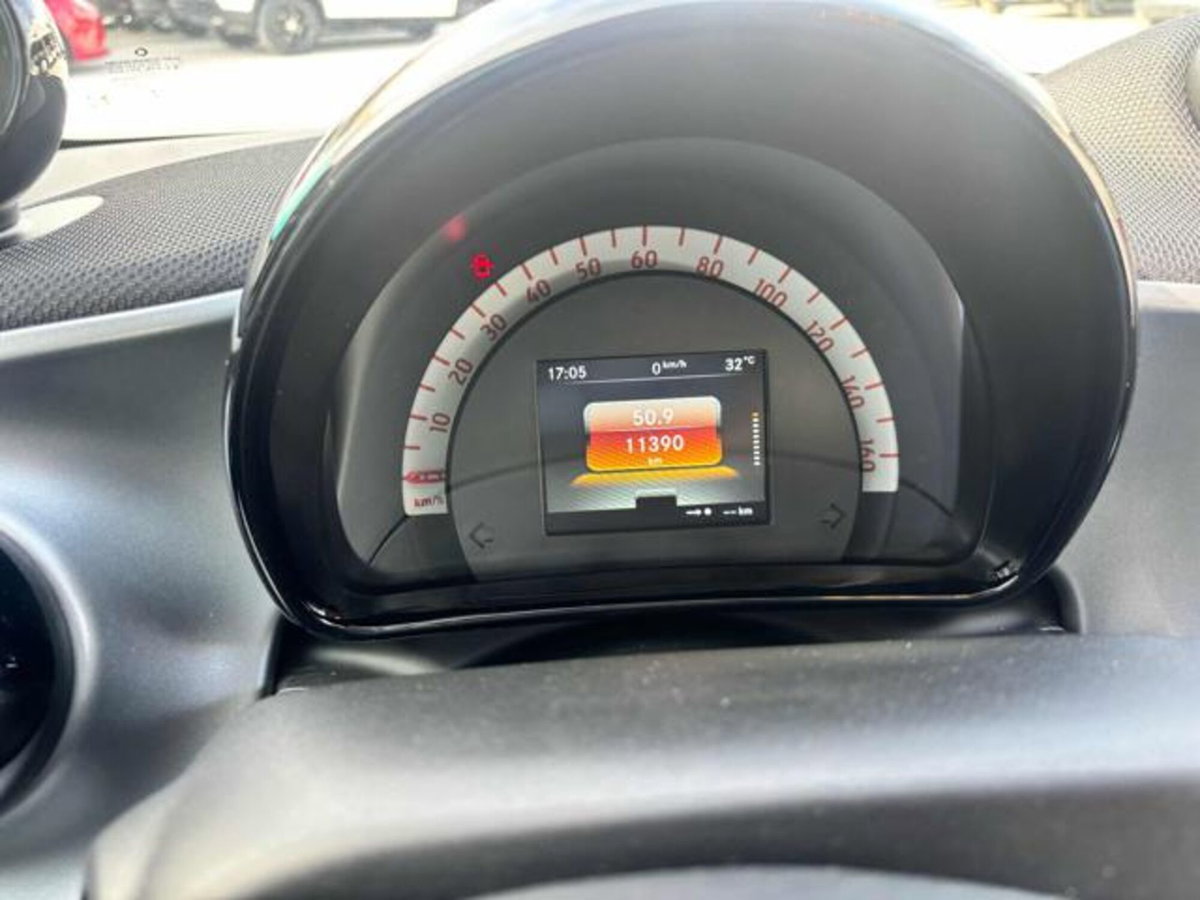 smart Fortwo EQ Passion Nightsky (12)