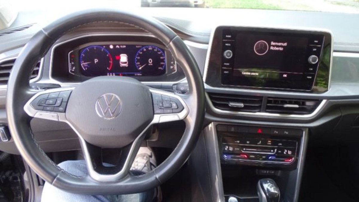 Volkswagen T-Roc 1.5 tsi Sport (10)