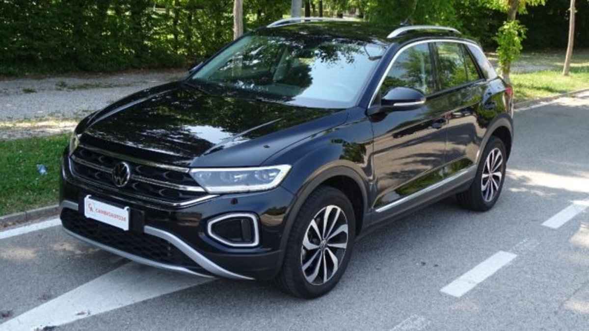 Volkswagen T-Roc 1.5 tsi Sport (3)