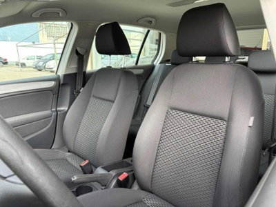 Volkswagen Golf 1.6 TDI DPF 5p. Comfortline (10)