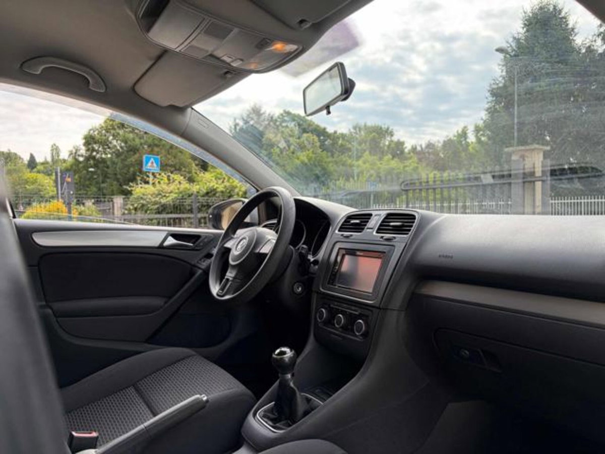 Volkswagen Golf 1.6 TDI DPF 5p. Comfortline (11)