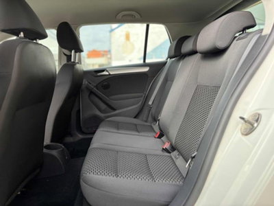 Volkswagen Golf 1.6 TDI DPF 5p. Comfortline (15)