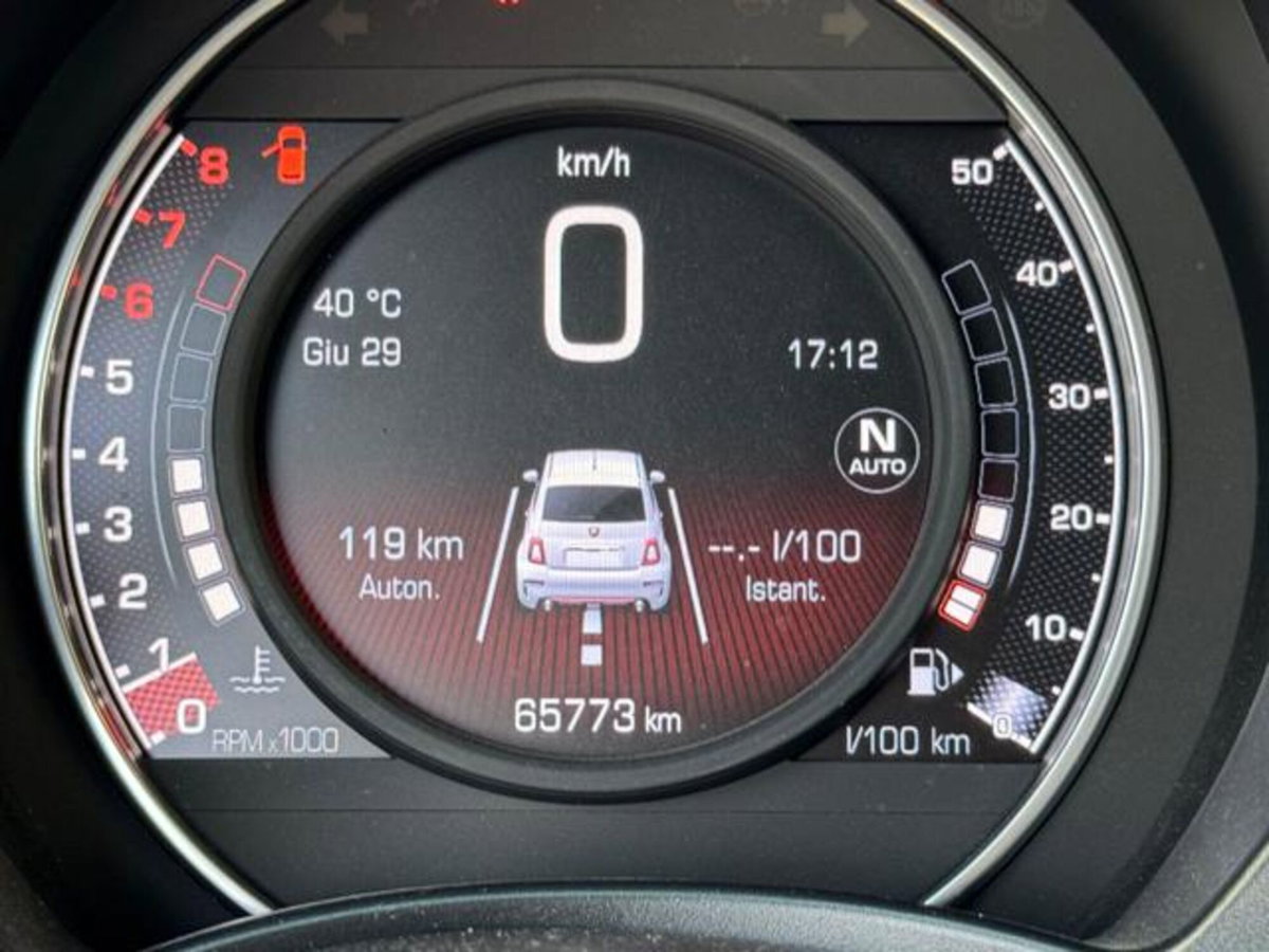 Abarth 595 595 1.4 Turbo T-Jet 180 CV MTA Competizione (10)