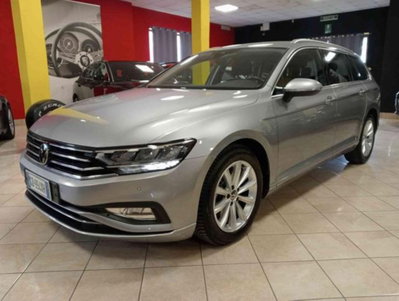 Volkswagen Passat Variant 2.0 TDI SCR EVO DSG Business usata