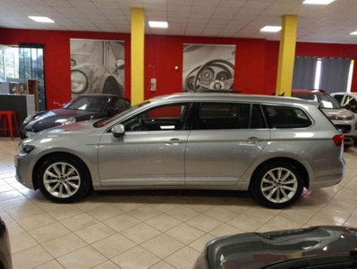 Volkswagen Passat Variant 2.0 TDI SCR EVO DSG Business (10)