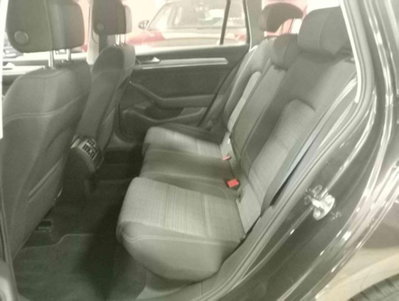 Volkswagen Passat Variant 2.0 TDI SCR EVO DSG Business (11)