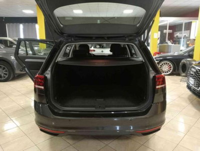 Volkswagen Passat Variant 2.0 TDI SCR EVO DSG Business (13)