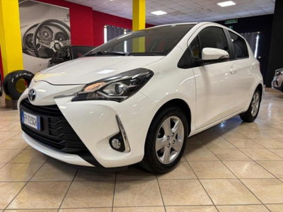 Toyota Yaris 1.0 5 porte (3)