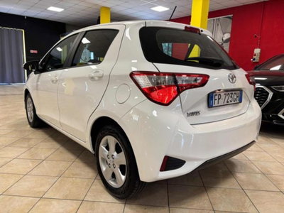 Toyota Yaris 1.0 5 porte (5)