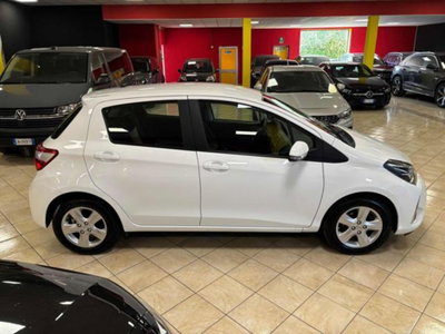 Toyota Yaris 1.0 5 porte (6)