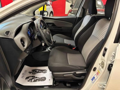 Toyota Yaris 1.0 5 porte (8)