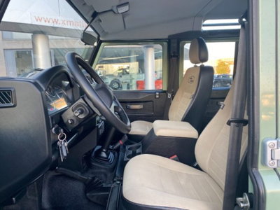 Land Rover Defender 110 2.2 TD4 Station Wagon Heritage Edition N1 (6)