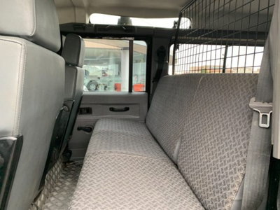 Land Rover Defender 110 2.5 Td5 cat Station Wagon (7)