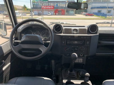 Land Rover Defender 90 2.4 TD4 Station Wagon S (8)