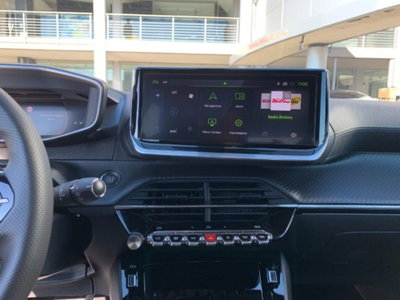 Peugeot 2008 PureTech 130 S&S EAT8 GT Pack (10)
