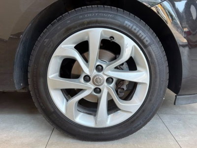 Opel Corsa 1.4 90CV GPL Tech 5 porte n-Joy (7)