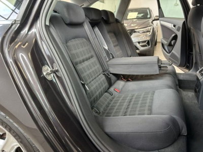 Audi A4 Avant 2.0 TDI 177 CV quattro S tronic (16)