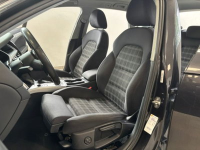 Audi A4 Avant 2.0 TDI 177 CV quattro S tronic (9)