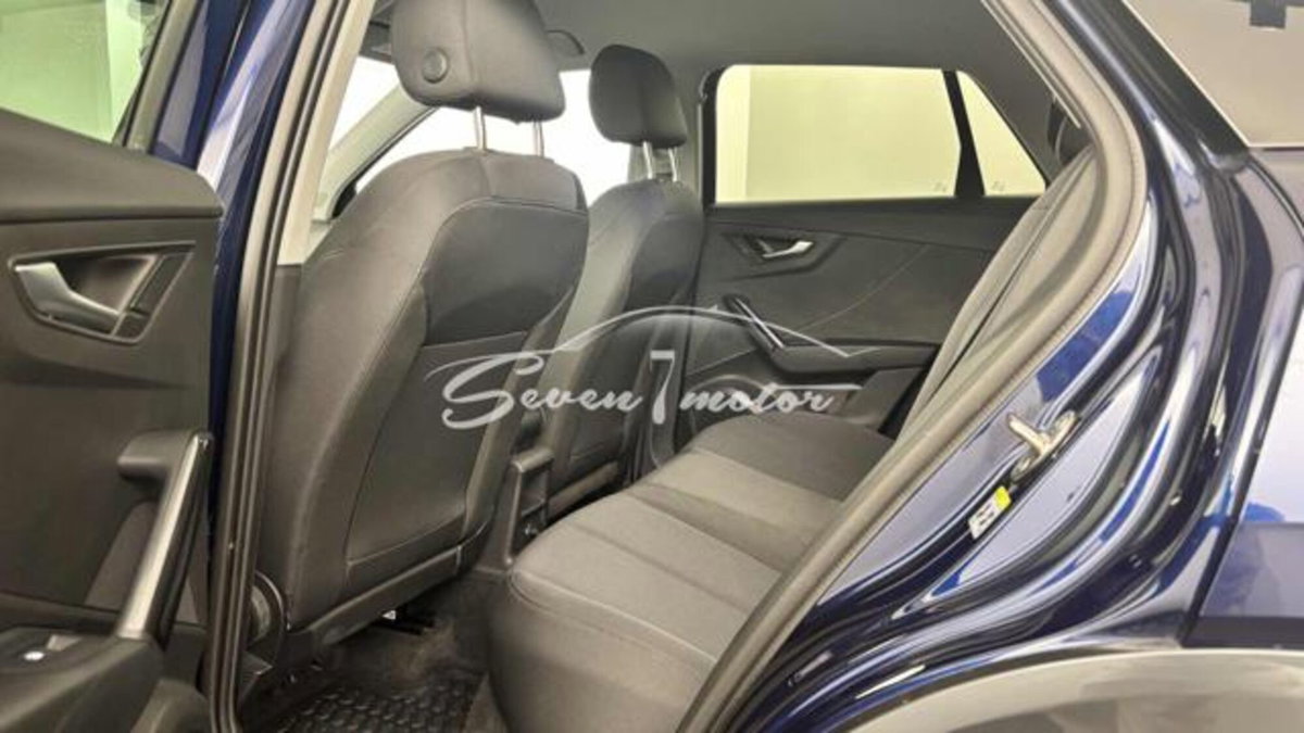 Audi Q2 Q2 35 TDI quattro S tronic Identity Black (12)