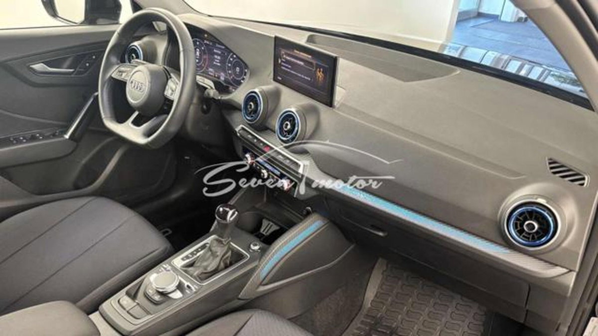 Audi Q2 Q2 35 TDI quattro S tronic Identity Black (14)