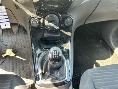 Ford Fiesta 1.4 5 porte Bz.- GPL Titanium (10)