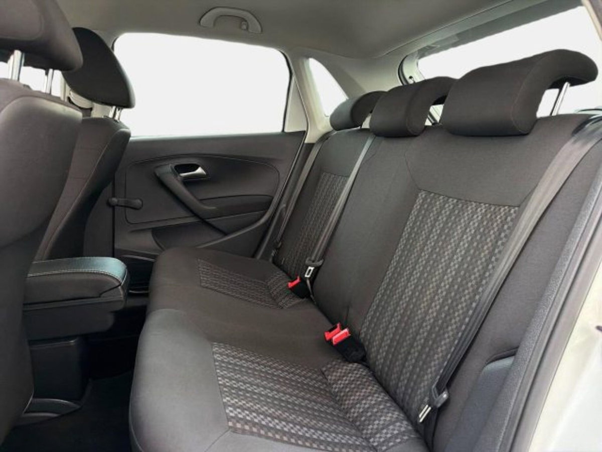 Volkswagen Polo 1.4 TDI 5p. Trendline (13)