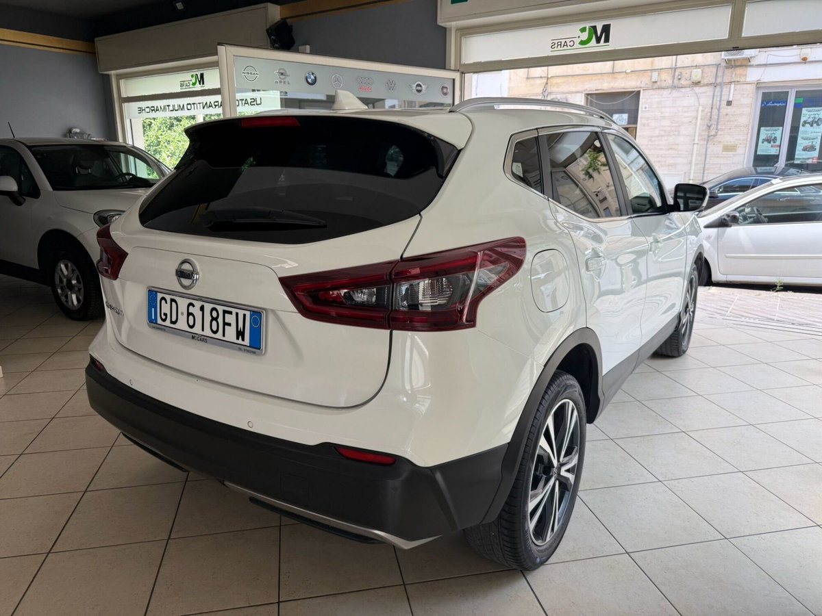 Nissan Qashqai 1.5 dCi 115 CV DCT Business (16)