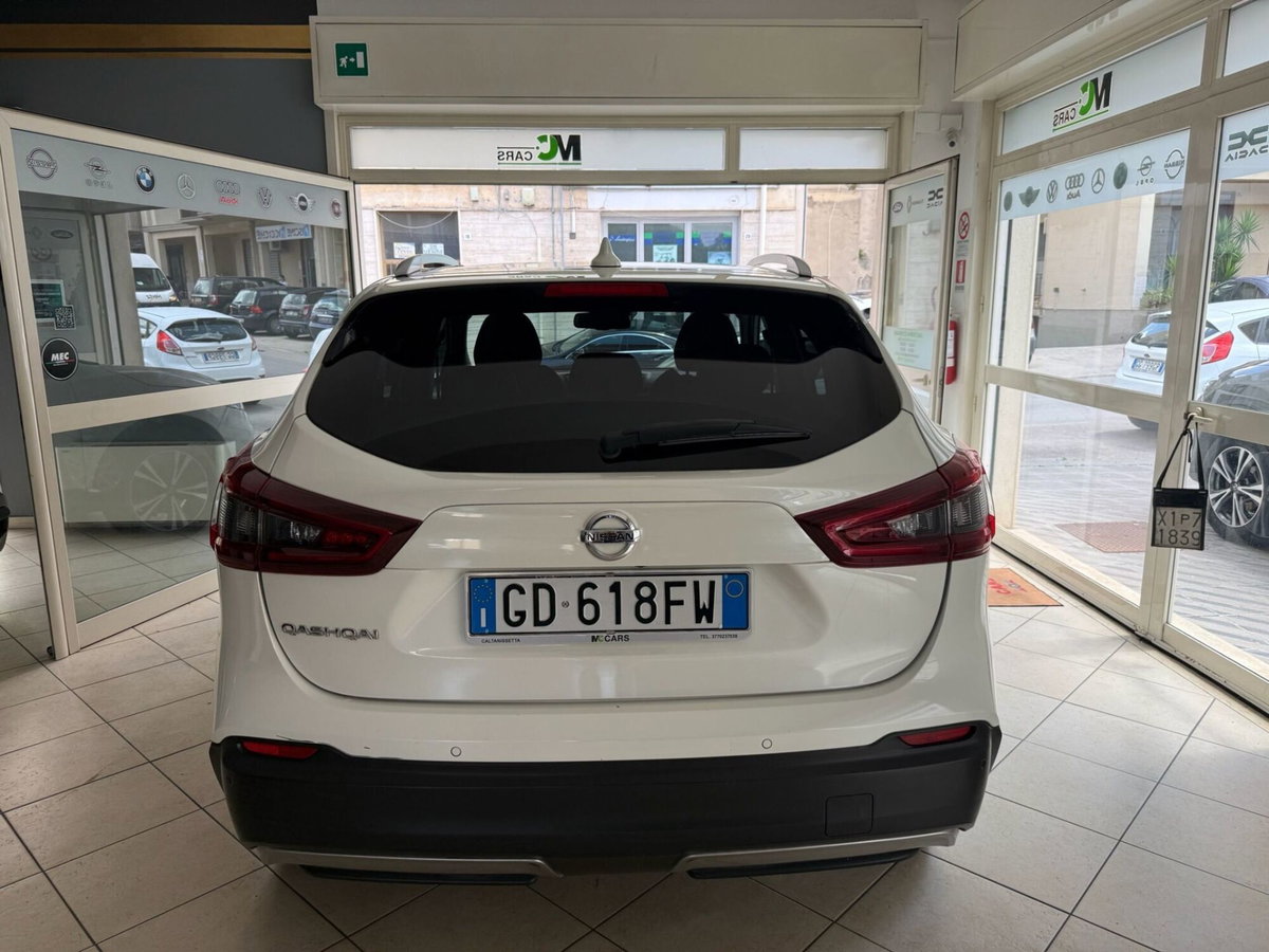 Nissan Qashqai 1.5 dCi 115 CV DCT Business (17)