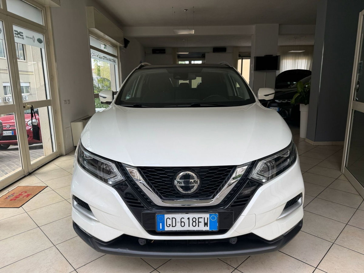 Nissan Qashqai 1.5 dCi 115 CV DCT Business (2)